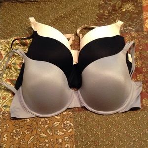 3 Aerie 38C bras, like new condition